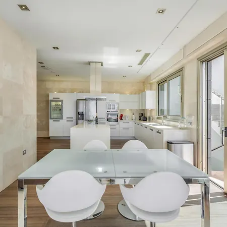 וילה Stunning Casa Bella Vista אדחה