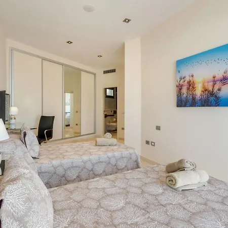 Stunning Casa Bella Vista אדחה